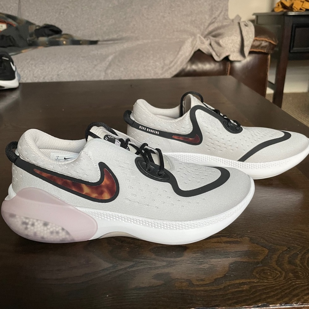 Nike Women’s Joyride Dual Run Tortoise Shell